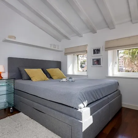 Apartment Luxury Bifora
