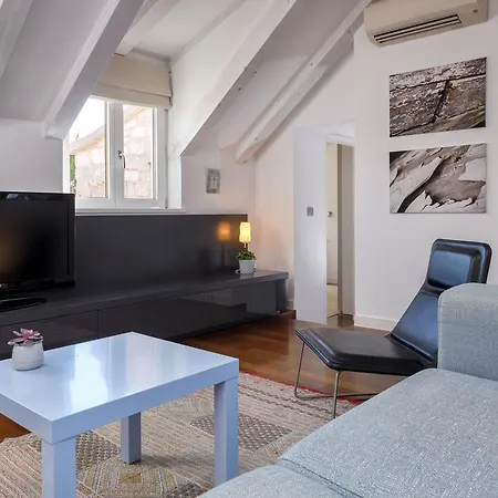 Luxury Bifora